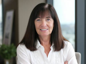 Cathy Emhof Headshot