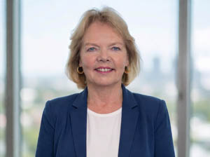 Teri Burgess headshot